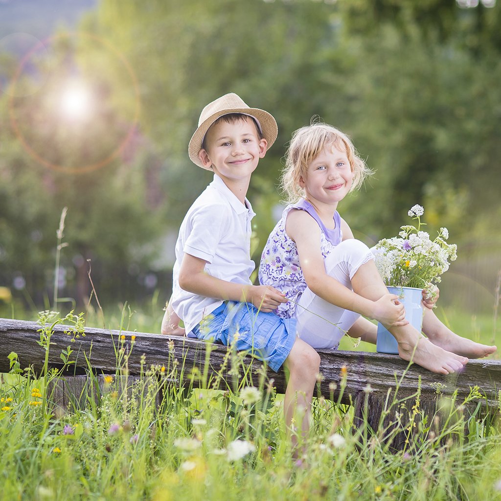 Lens Flares & Light Leaks Overlays – Photoshop & More